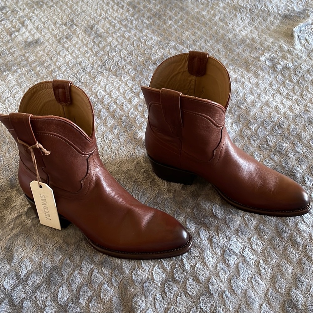Tecovas ‘The Penny’ womens boots 9.5 NWT